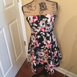 Express floral strapless dress